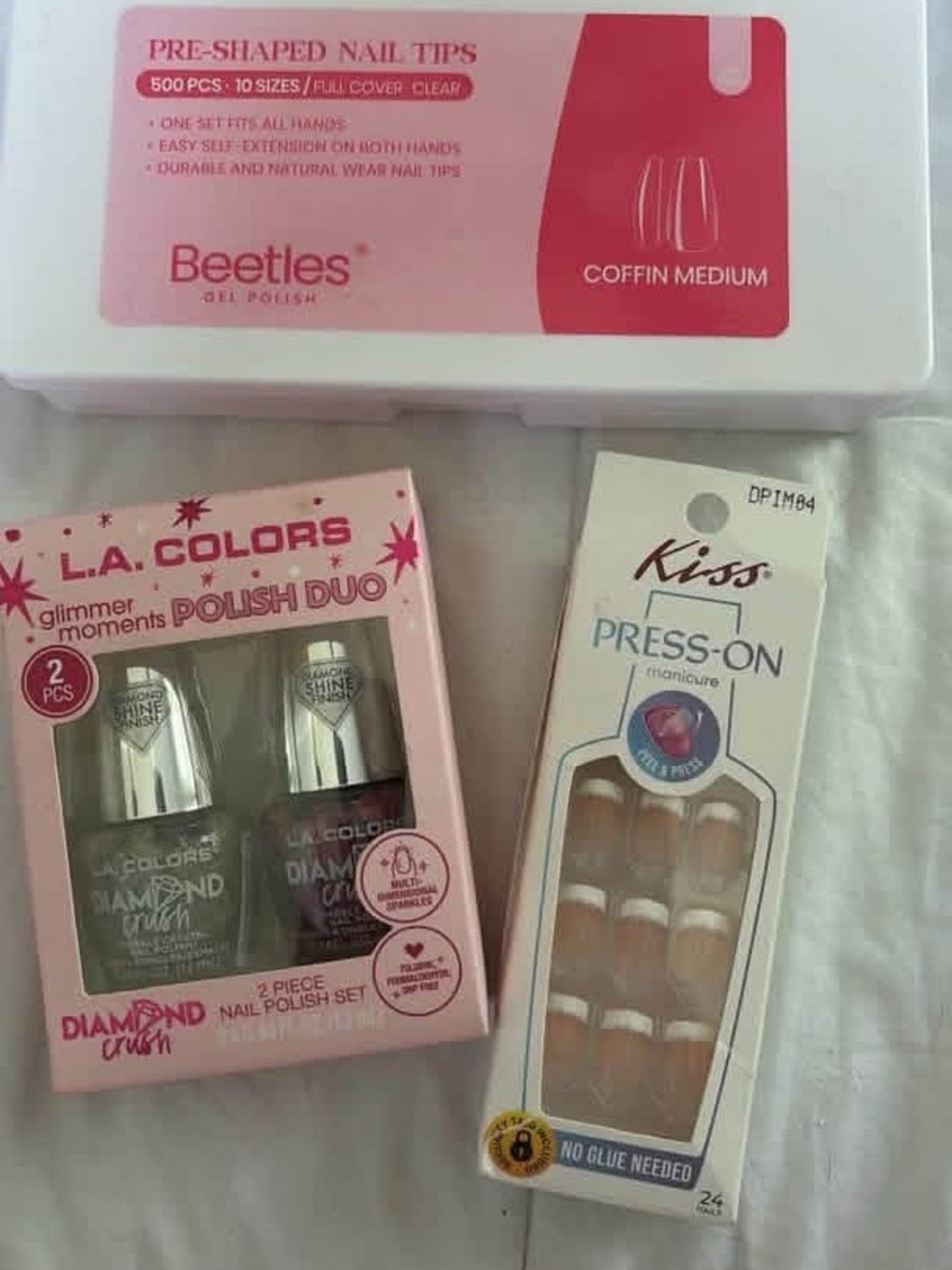 Kiss Press-On Manicure Natural French Tip Nails - White & Nude